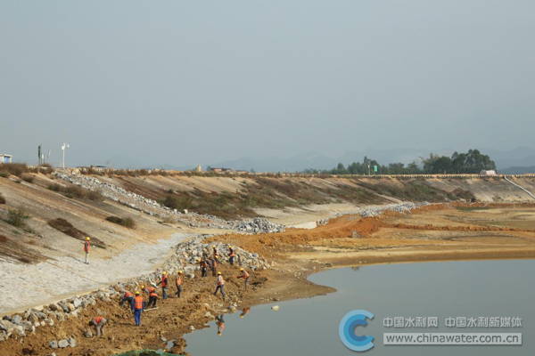 忠党水库除险加固工程建设现场 卢明发 摄