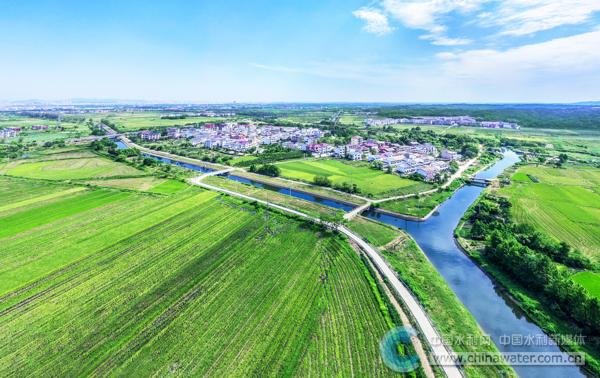 袁惠渠灌区  本报通讯员 陈智 摄