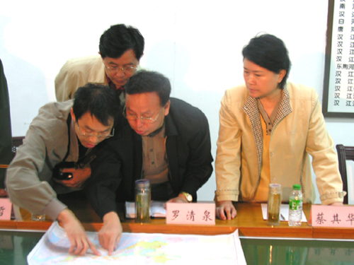 20051005083344QXBYYA_1.jpg
