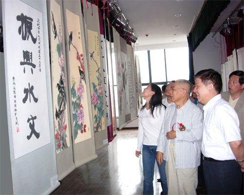 20050824121540BAKWKB.jpg