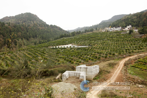 ������ (1)�н���ˮ���ֹ�ͼ.jpg