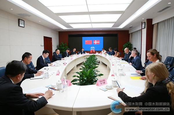 李国英会见丹麦环境大臣马格努斯·霍伊尼克