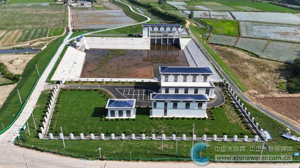 新建成的淠左沟渠排涝站