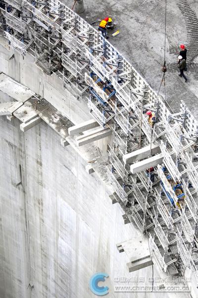 29970fe579d940df8a7d8f9d6eb56a58_B_BASIC