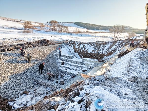 b55d050e211743fbab6ca68de48a2072_B_BASIC