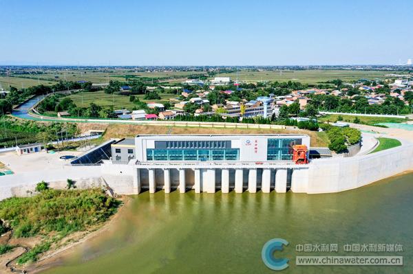 交口抽渭灌区渠首枢纽全景图 本报通讯员 刘锦锋 供图