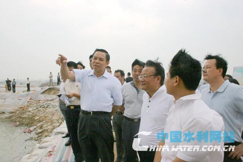 李克检查开封黄河防汛工作