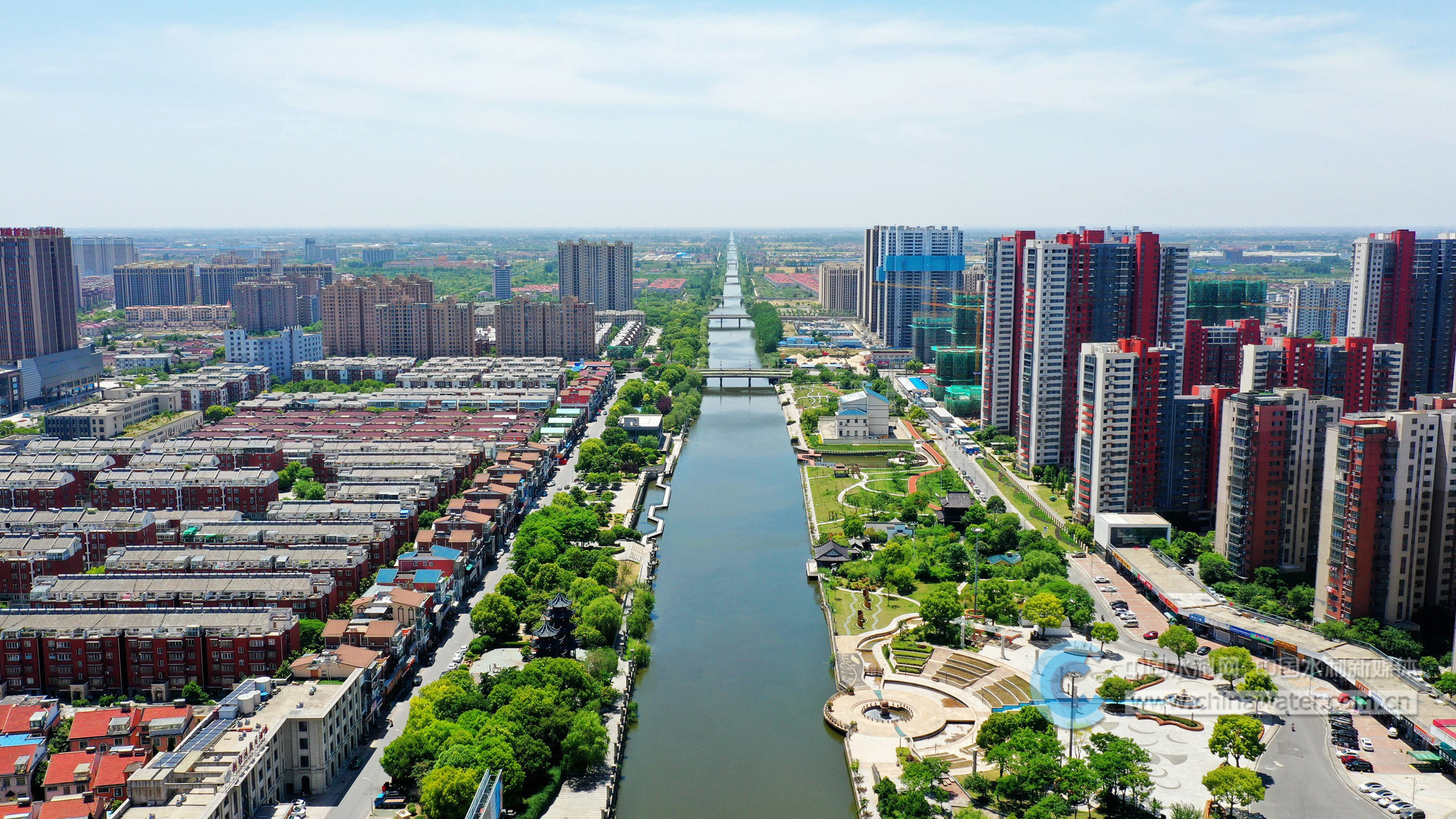1,中干河,河滨广场俯瞰 - 副本.jpg