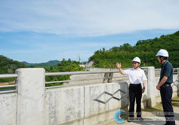 李国英检查迈湾水利枢纽
