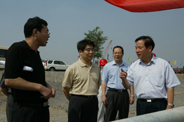 天津市委常委,副市长孙海麟检查西干线应急施工段工程