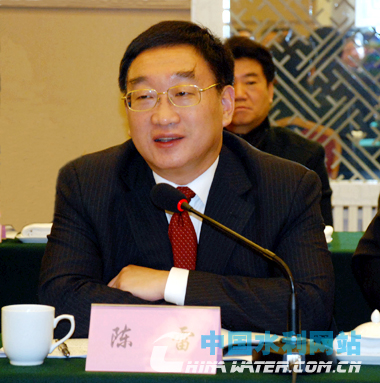 水利部部长陈雷,新疆生产建设兵团司令员华士飞